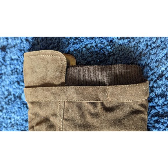 💜Chic Suede Knee-High Boots with Buckle Detail - Size 10 - Picture 10 of 10